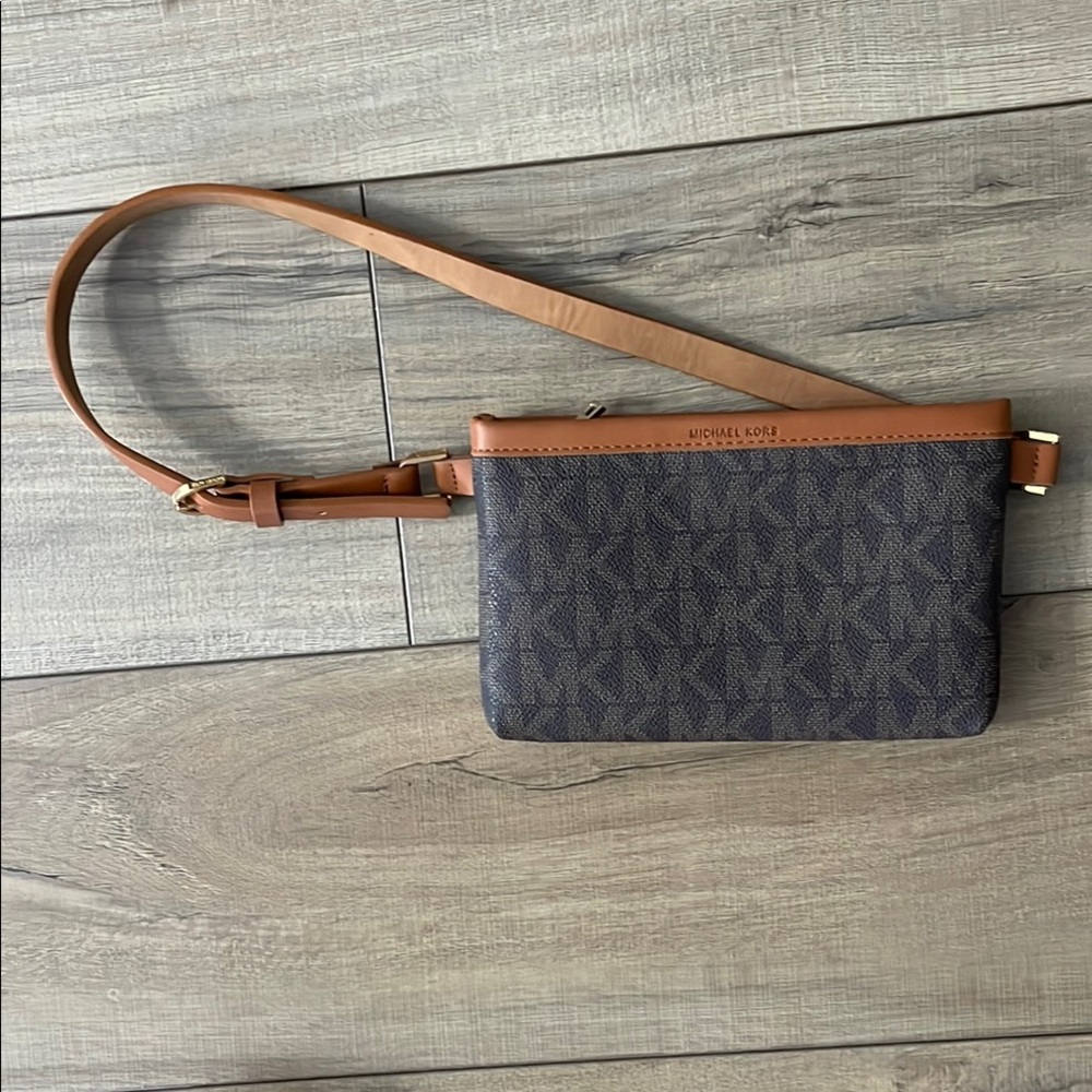 Michael Kors Brown Cognac Belt Bag Fanny pack travel